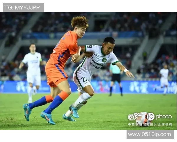 吴兴涵精彩抢点助力山东泰山再创辉煌展现年轻球员风采