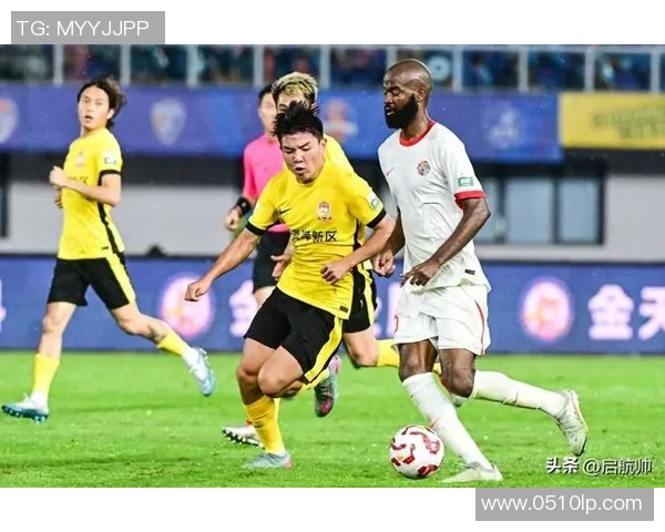 徐彬精彩破门助力青岛西海岸赢得关键比赛胜利