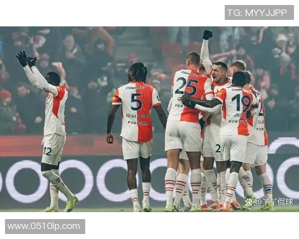 帕福斯主场大胜布拉格斯拉维亚展现强劲实力和团队默契