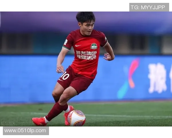 黄紫昌与玉昆携手共创中超新篇章球迷期待精彩表现与未来发展