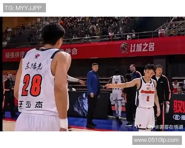 广州龙狮外援表现抢眼，球队终结对手连胜纪录