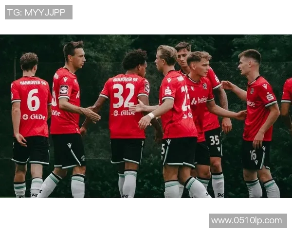 汉诺威客场战平纽伦堡，96队表现低迷令球迷不满