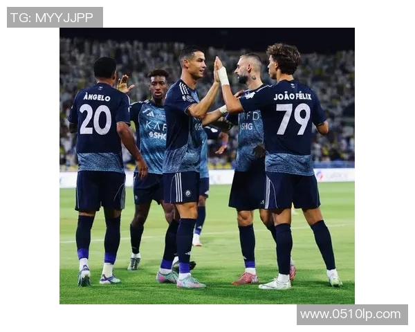 尤文图斯客场挑战AC米兰，C罗帽子戏法独造5球！震撼全场！