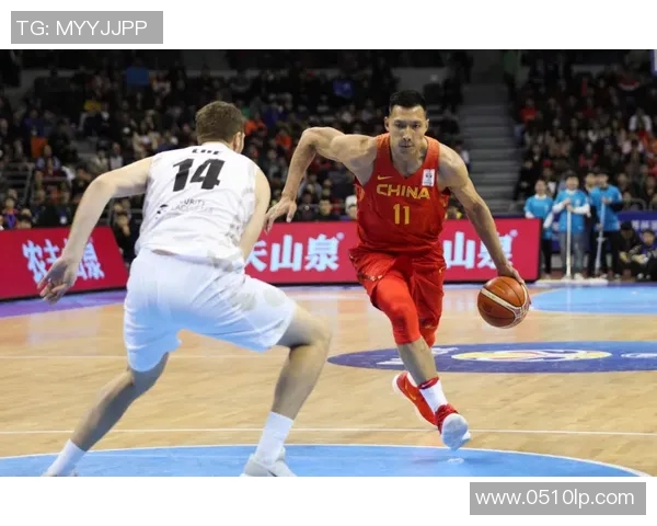 易建联领军广东宏远取得四连胜,卫冕冠军开启胜利之路 易建联领军广东宏远取得四连胜,卫冕冠军开启胜利之路